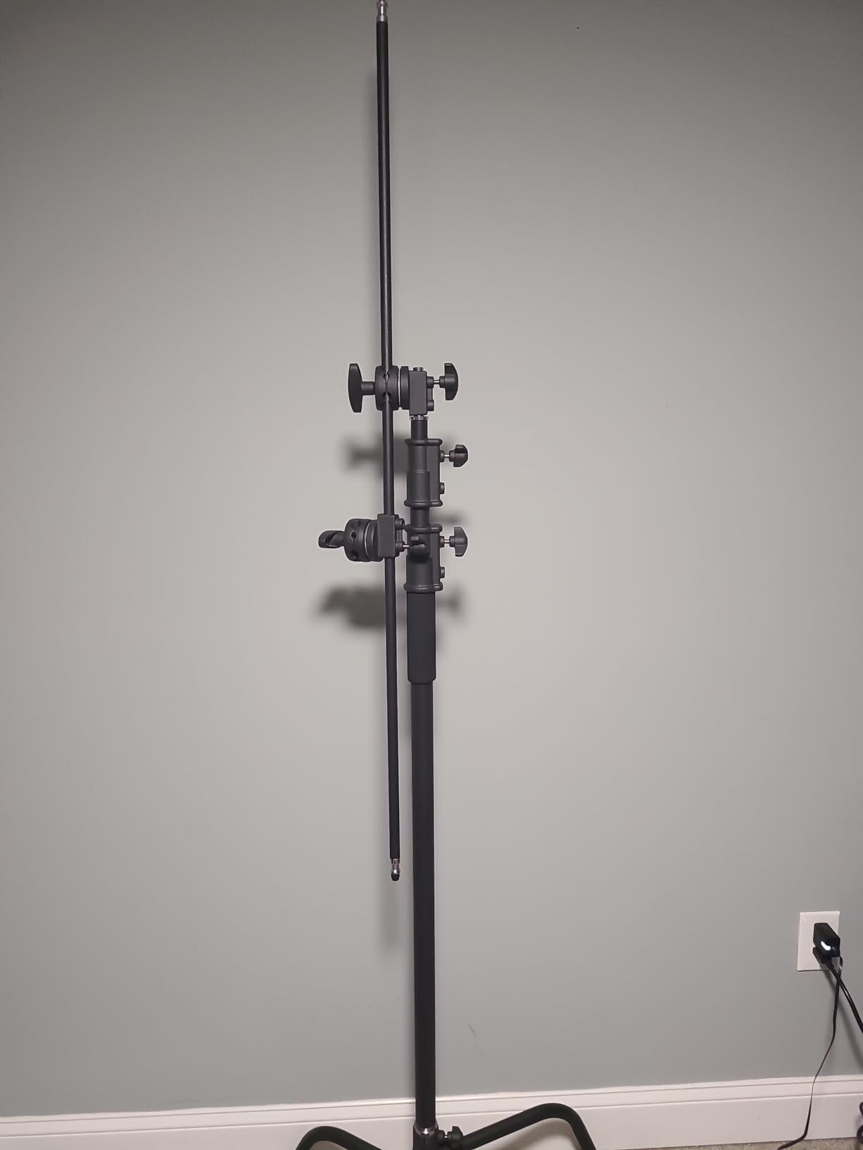Soonpho 2‑Pack Silver Heavy‑Duty Steel C‑Stand, Studio Photography Light Stand with 3.5ft Extension Arm, Grip Head, Turtle Base for Monolight, Softbox and Reflector, Maximum Height 10ft customer photo 1